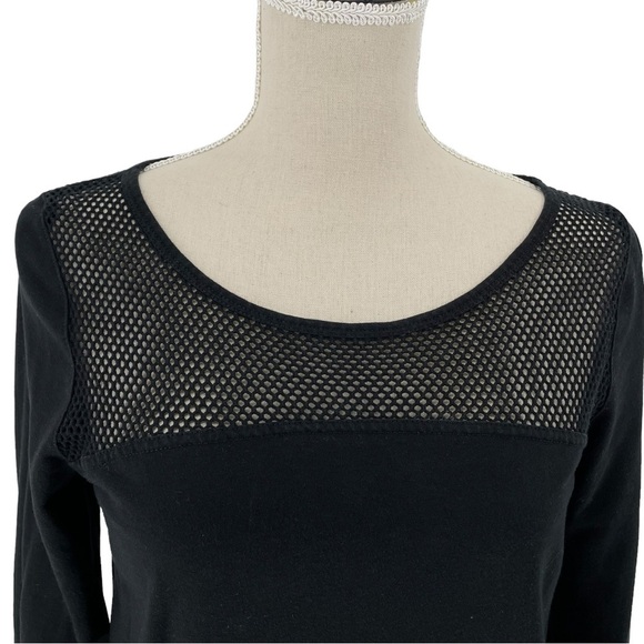 Fabletics Weston Mesh Yoke/Open Back Long Sleeve w/Thumb Holes Sweatshirt - Sz S - Picture 4 of 12